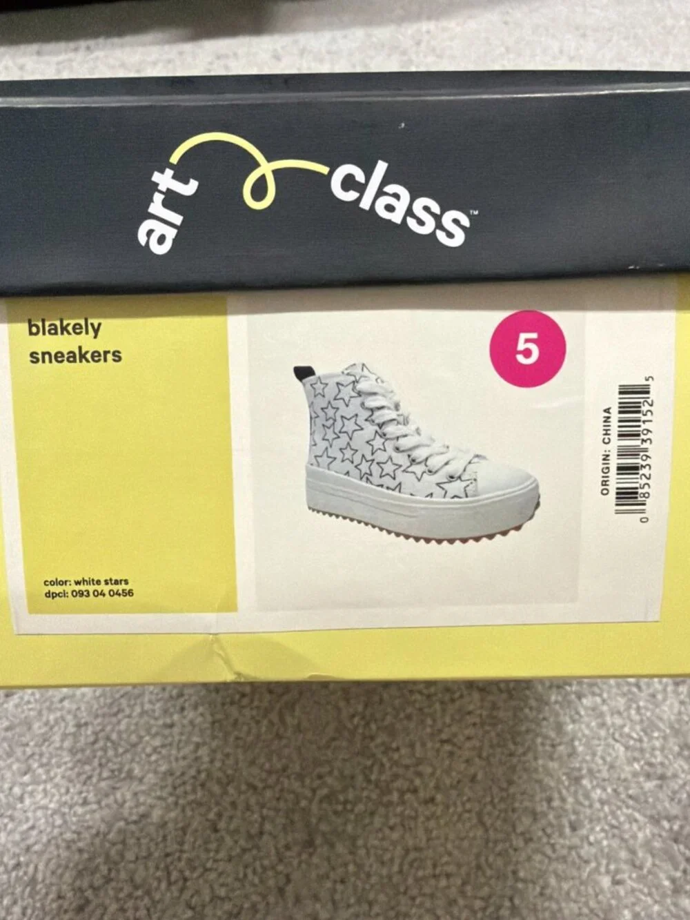 Art Class Kids' Youth Size 5 Blakely Stars High-Top Sneakers Lace-Up White